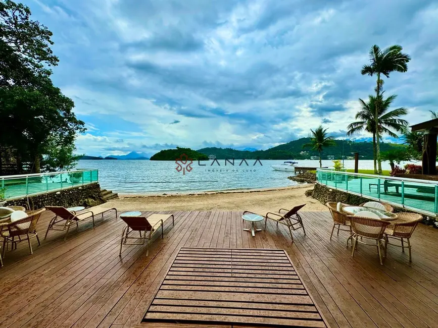Foto 6 de Casa com 9 quartos à venda, 1000m2 em Angra Dos Reis - RJ