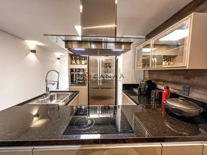 Foto 4 de Cobertura com 2 quartos à venda, 100m2 em Gambôa do Belém (Cunhambebe), Angra Dos Reis - RJ