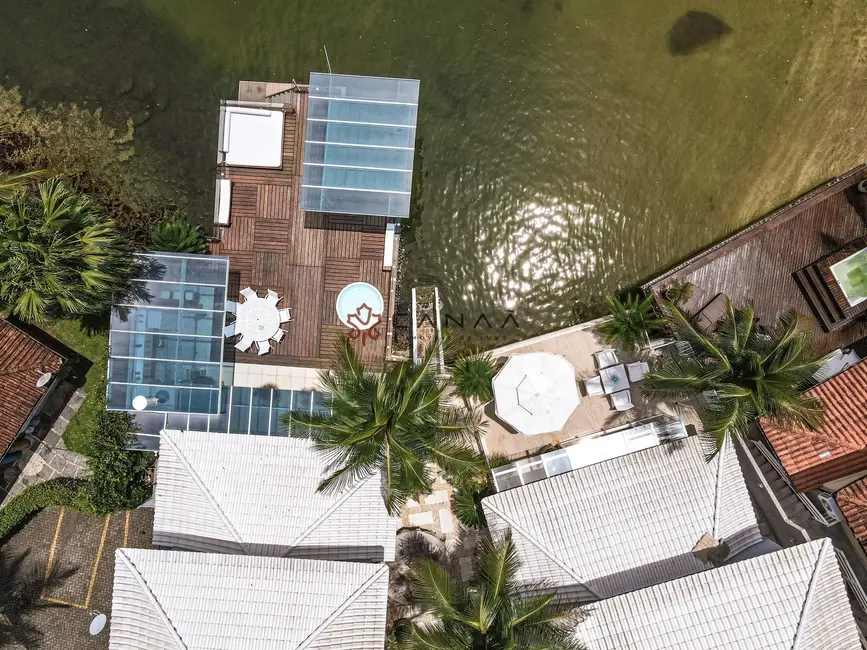 Foto 7 de Casa de Condomínio com 9 quartos à venda, 450m2 em Retiro (Cunhambebe), Angra Dos Reis - RJ