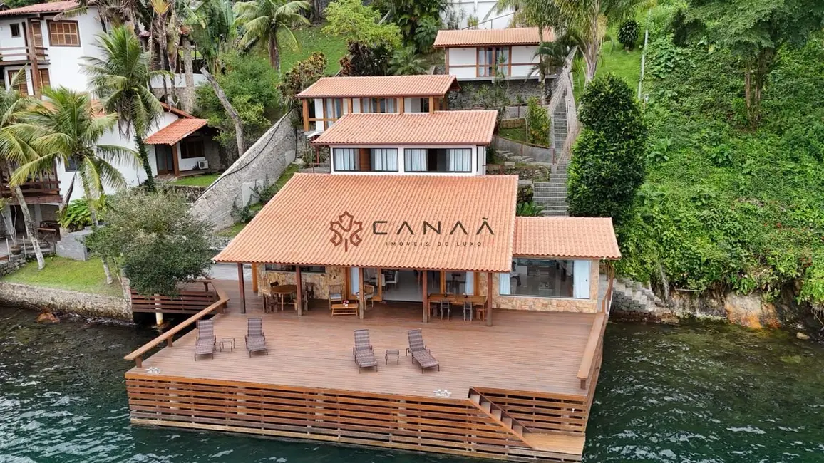 Foto 1 de Casa de Condomínio com 6 quartos à venda, 350m2 em Vila Velha, Angra Dos Reis - RJ