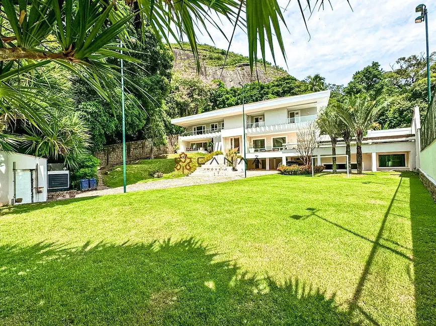 Casa de Condomínio com 5 quartos à venda, 900m2 em Itanhangá, Rio De Janeiro - RJ - imagem 8 Foto 8 de Casa de Condomínio com 5 quartos à venda, 900m2 em Itanhangá, Rio De Janeiro - RJ