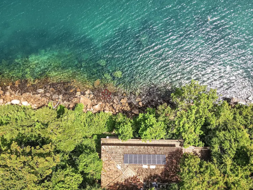 Foto 2 de Casa com 4 quartos à venda, 410m2 em Angra Dos Reis - RJ