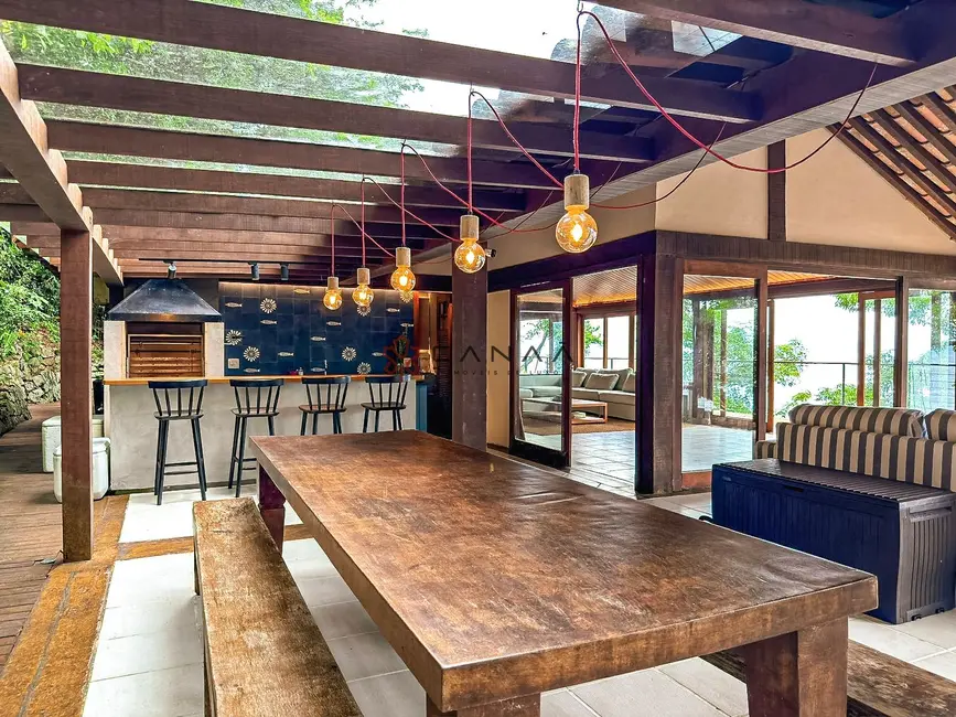 Foto 5 de Casa com 4 quartos à venda, 410m2 em Angra Dos Reis - RJ