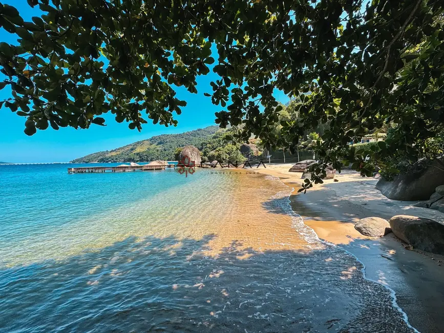 Casa de Condomínio com 10 quartos para alugar, 1000m2 em Portogalo, Angra Dos Reis - RJ - imagem 3 Foto 3 de Casa de Condomínio com 10 quartos para alugar, 1000m2 em Portogalo, Angra Dos Reis - RJ