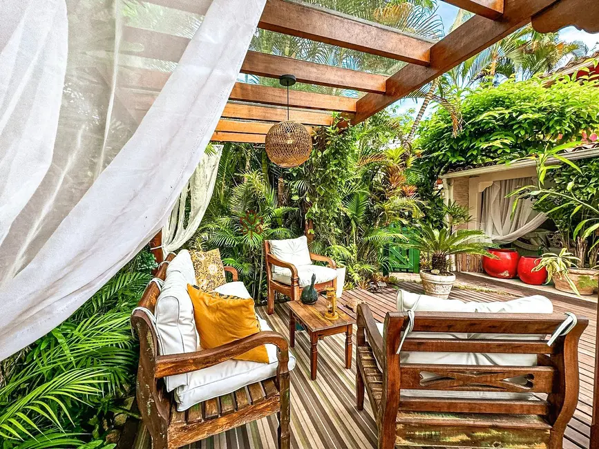 Foto 1 de Casa de Condomínio com 4 quartos à venda, 250m2 em Mombaça, Angra Dos Reis - RJ
