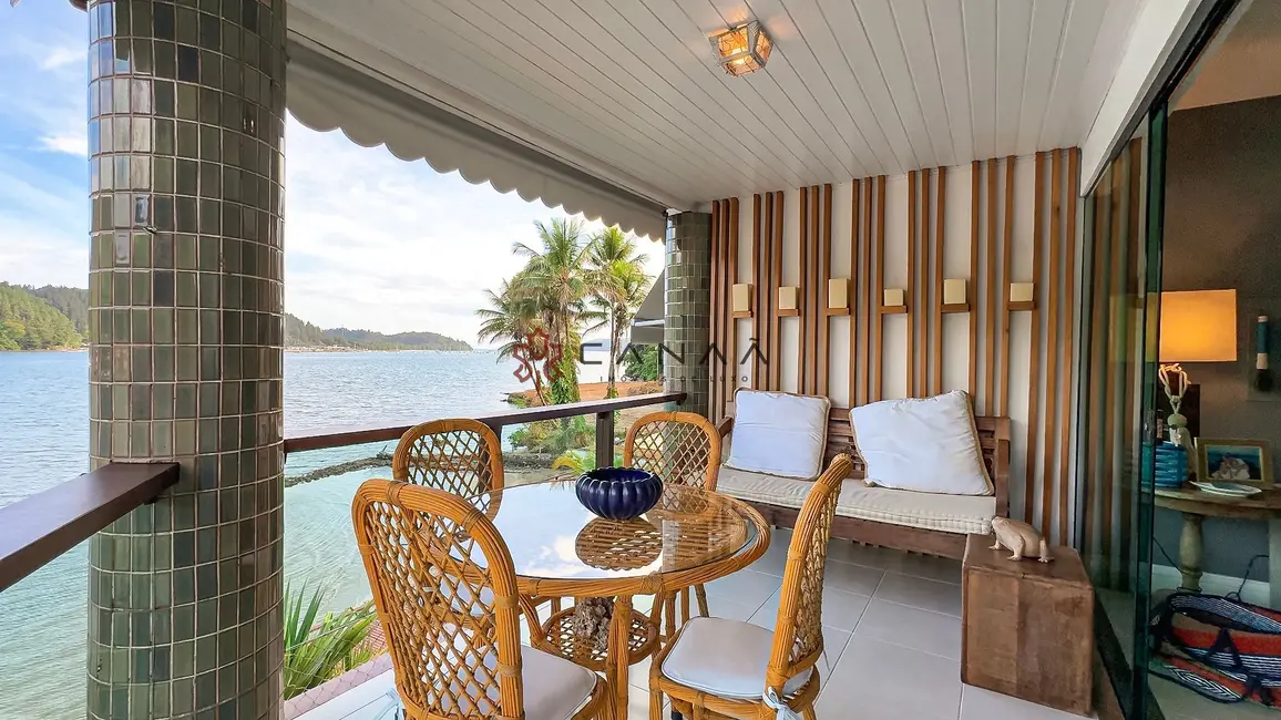 Foto 2 de Cobertura com 4 quartos à venda, 136m2 em Pontal (Cunhambebe), Angra Dos Reis - RJ