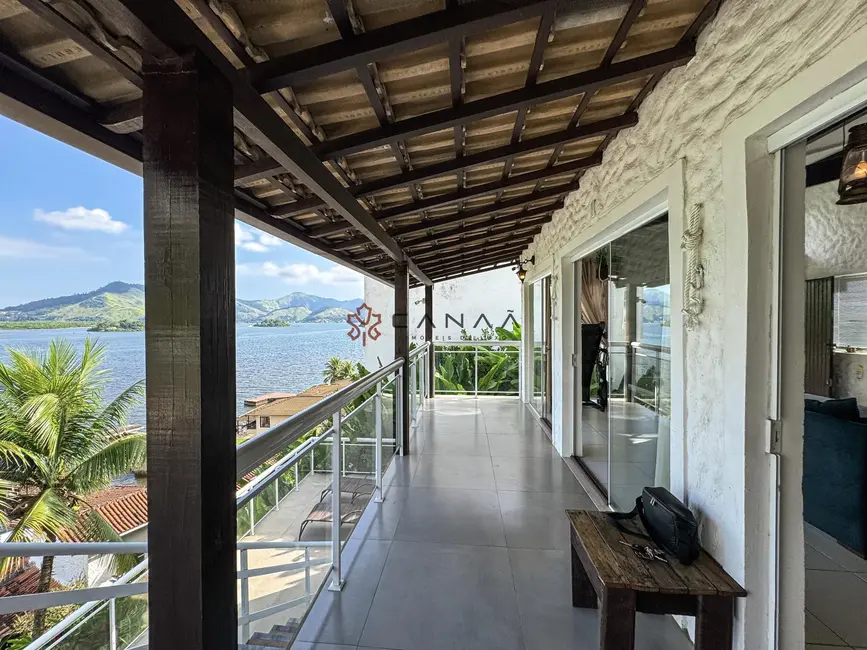 Foto 1 de Casa de Condomínio com 3 quartos à venda, 200m2 em Pontal (Cunhambebe), Angra Dos Reis - RJ
