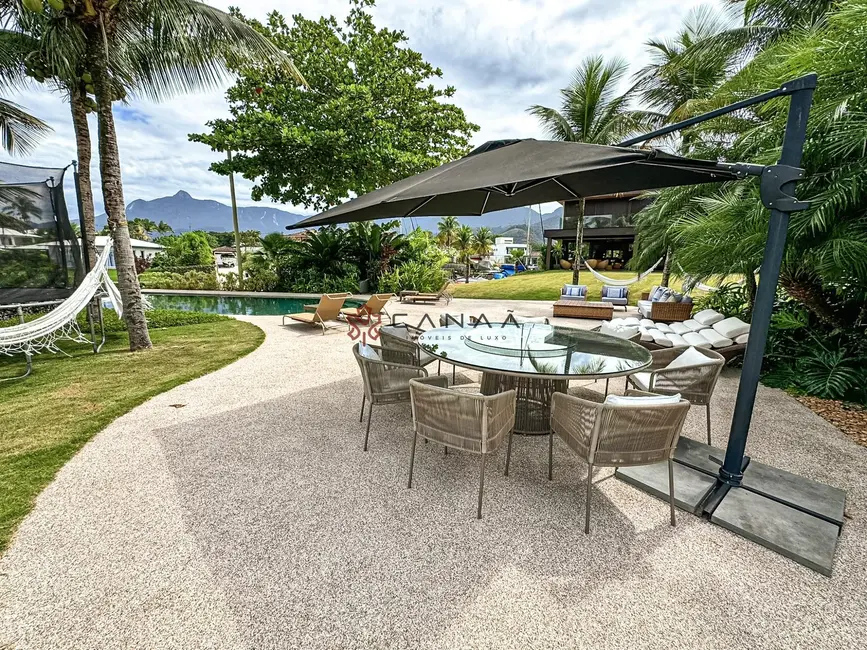 Casa de Condomínio com 10 quartos para alugar, 1300m2 em Bracuí (Cunhambebe), Angra Dos Reis - RJ - imagem 5 Foto 5 de Casa de Condomínio com 10 quartos para alugar, 1300m2 em Bracuí (Cunhambebe), Angra Dos Reis - RJ