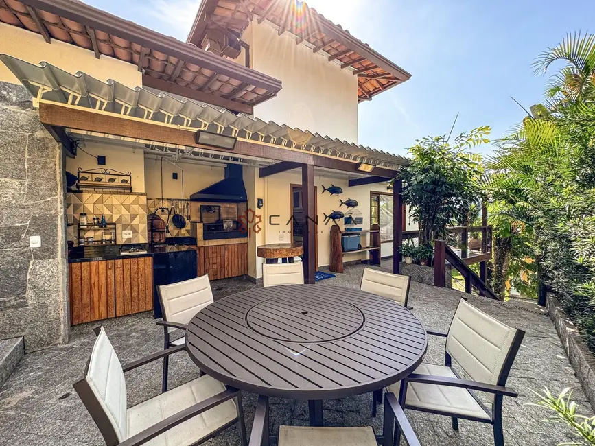 Foto 2 de Casa de Condomínio com 4 quartos à venda, 200m2 em Retiro (Cunhambebe), Angra Dos Reis - RJ