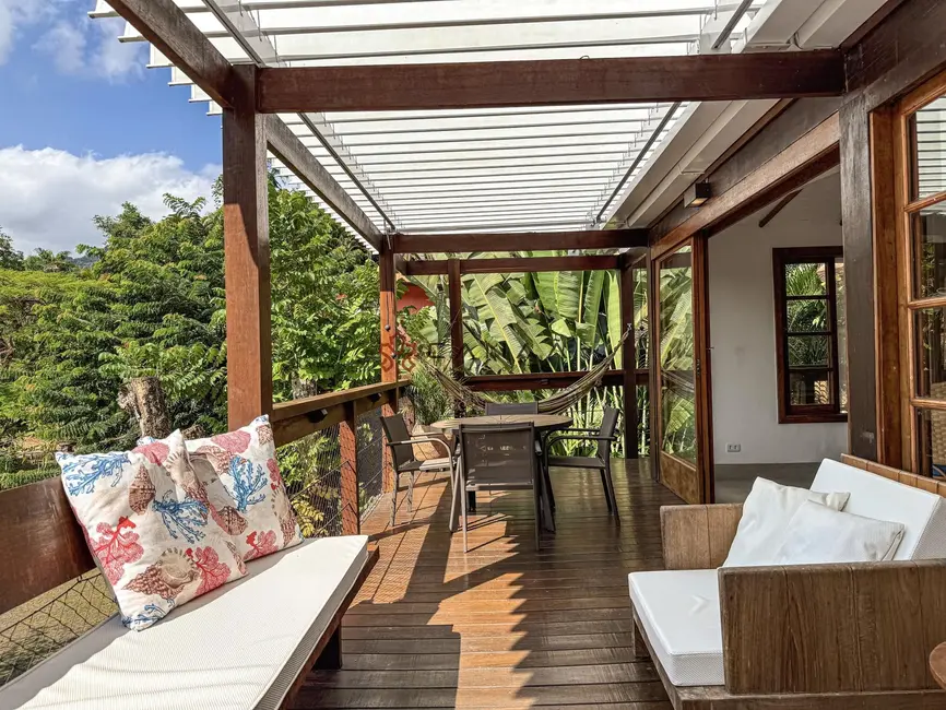 Foto 4 de Casa de Condomínio com 4 quartos à venda, 200m2 em Retiro (Cunhambebe), Angra Dos Reis - RJ