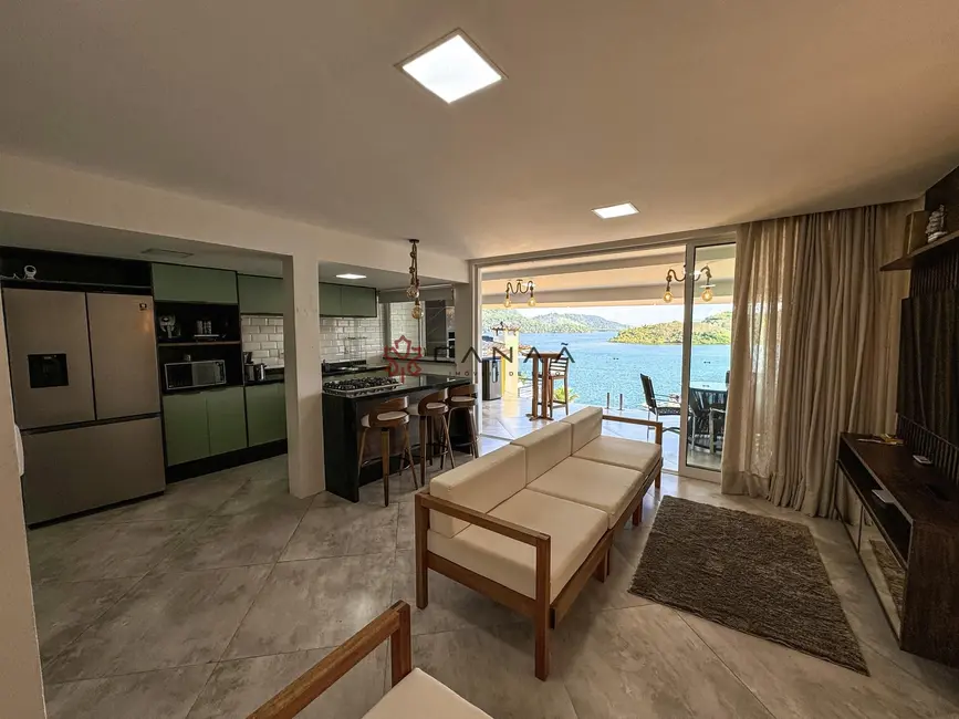 Foto 7 de Casa de Condomínio com 4 quartos à venda, 160m2 em Itanema (Cunhambebe), Angra Dos Reis - RJ