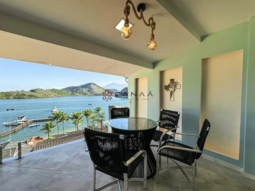 Foto 3 de Casa de Condomínio com 4 quartos à venda, 160m2 em Itanema (Cunhambebe), Angra Dos Reis - RJ