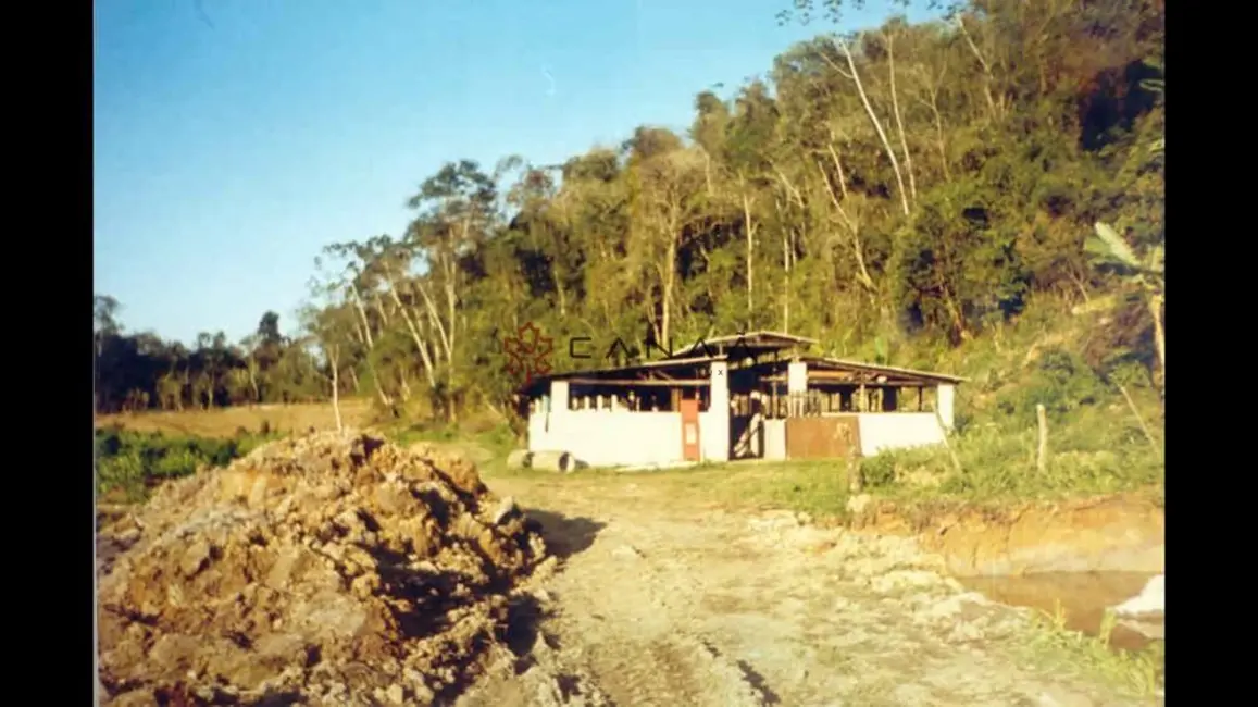 Fazenda / Haras com 2 quartos à venda, 200m2 em Paraty - RJ - imagem 8 Foto 8 de Fazenda / Haras com 2 quartos à venda, 200m2 em Paraty - RJ