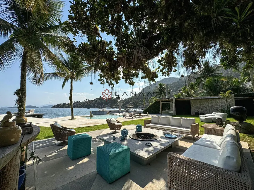 Casa com 5 quartos à venda, 500m2 em Vila Velha, Angra Dos Reis - RJ - imagem 2 Foto 2 de Casa com 5 quartos à venda, 500m2 em Vila Velha, Angra Dos Reis - RJ