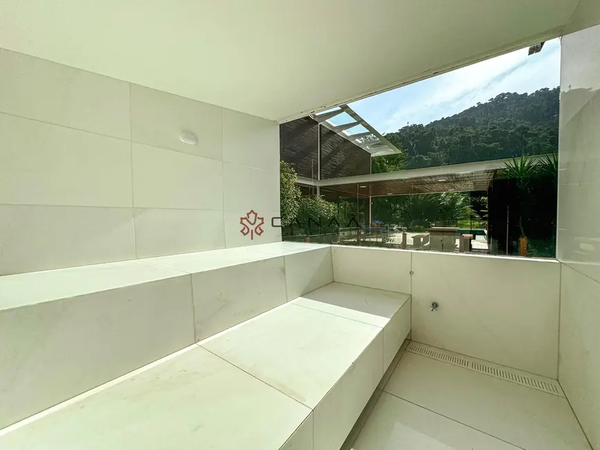 Foto 36 de Casa de Condomínio com 5 quartos para alugar, 500m2 em Portogalo, Angra Dos Reis - RJ