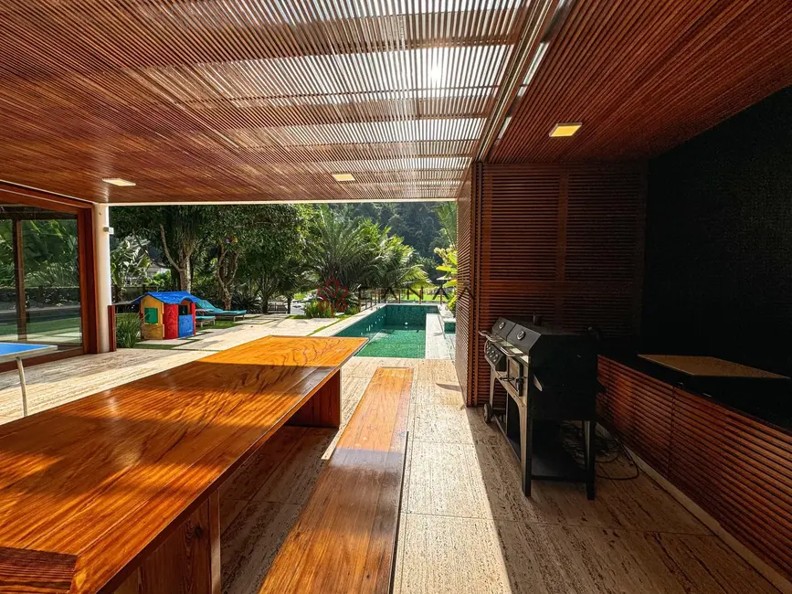 Foto 10 de Casa de Condomínio com 5 quartos para alugar, 500m2 em Portogalo, Angra Dos Reis - RJ