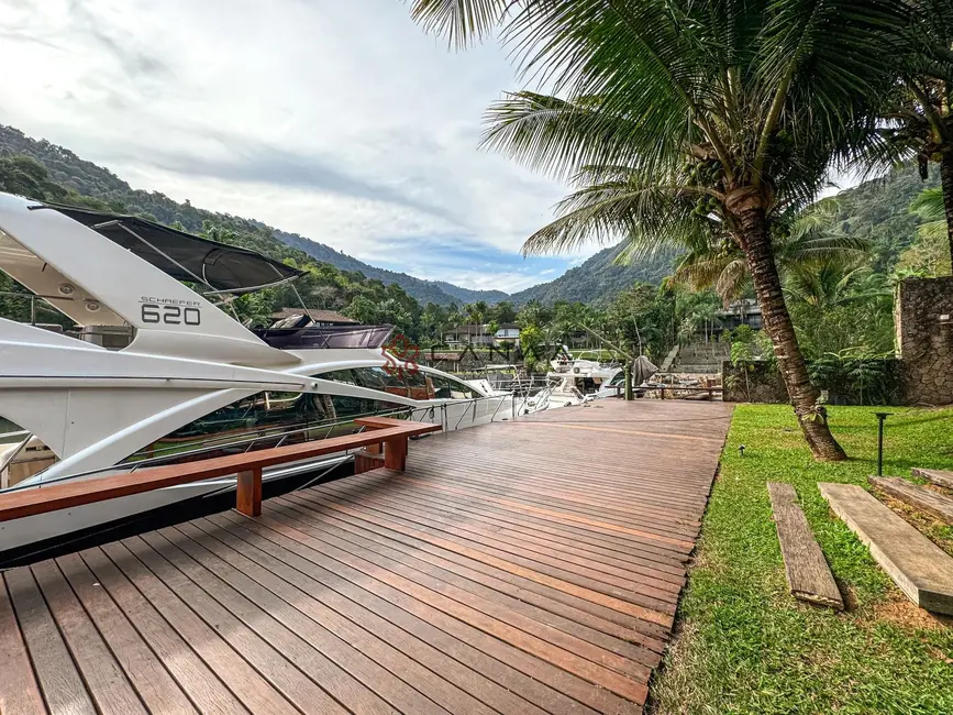 Foto 12 de Casa de Condomínio com 5 quartos para alugar, 500m2 em Portogalo, Angra Dos Reis - RJ