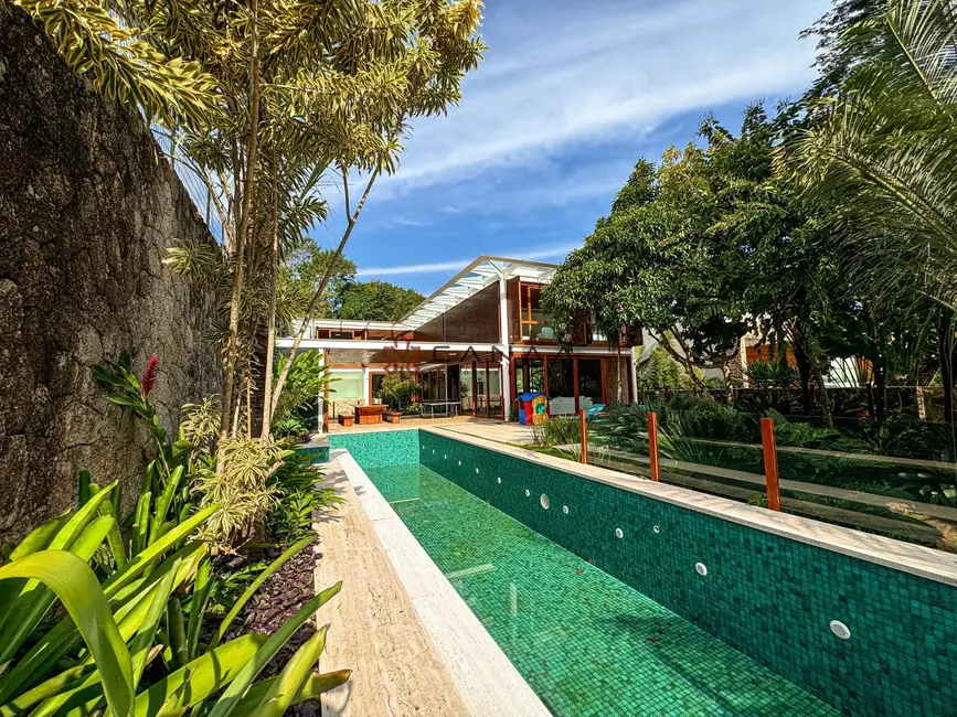 Foto 1 de Casa de Condomínio com 5 quartos para alugar, 500m2 em Portogalo, Angra Dos Reis - RJ