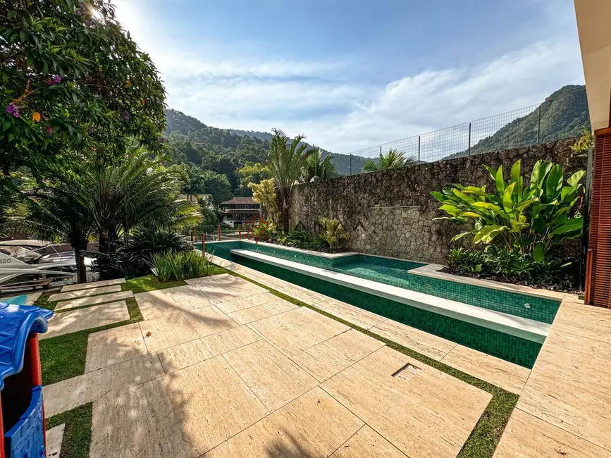 Foto 39 de Casa de Condomínio com 5 quartos para alugar, 500m2 em Portogalo, Angra Dos Reis - RJ