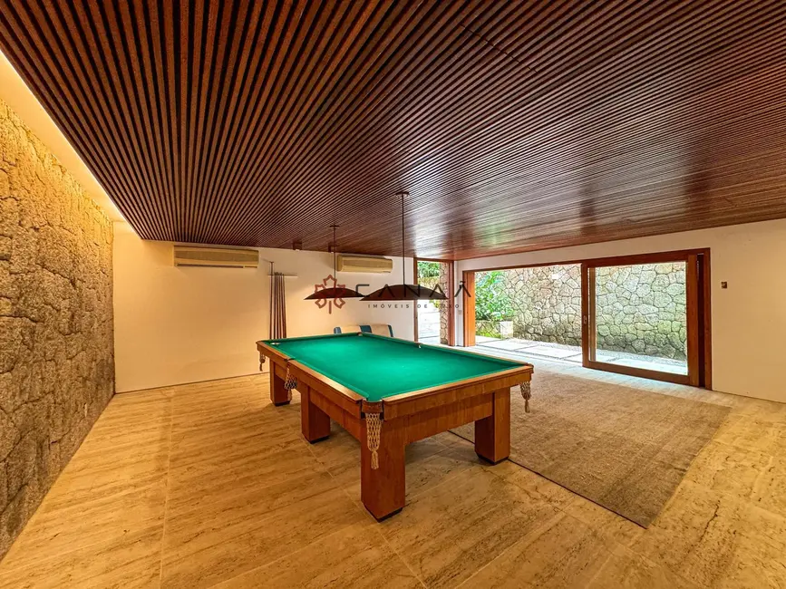 Casa de Condomínio com 5 quartos para alugar, 500m2 em Portogalo, Angra Dos Reis - RJ - imagem 8 Foto 8 de Casa de Condomínio com 5 quartos para alugar, 500m2 em Portogalo, Angra Dos Reis - RJ