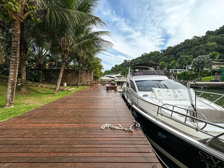 Foto 24 de Casa de Condomínio com 5 quartos para alugar, 500m2 em Portogalo, Angra Dos Reis - RJ