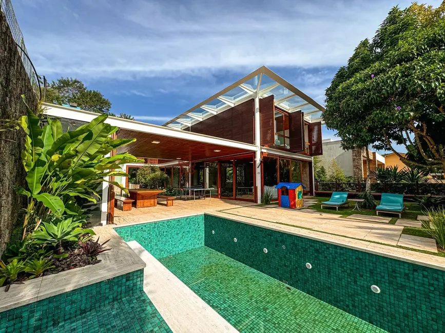 Foto 25 de Casa de Condomínio com 5 quartos para alugar, 500m2 em Portogalo, Angra Dos Reis - RJ