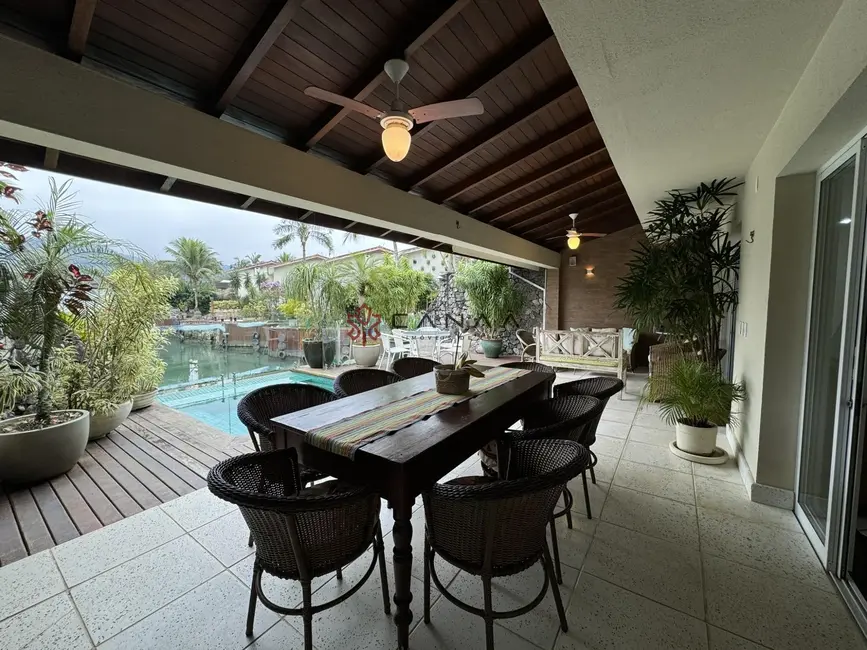 Foto 3 de Casa de Condomínio com 5 quartos à venda, 400m2 em Frade (Cunhambebe), Angra Dos Reis - RJ