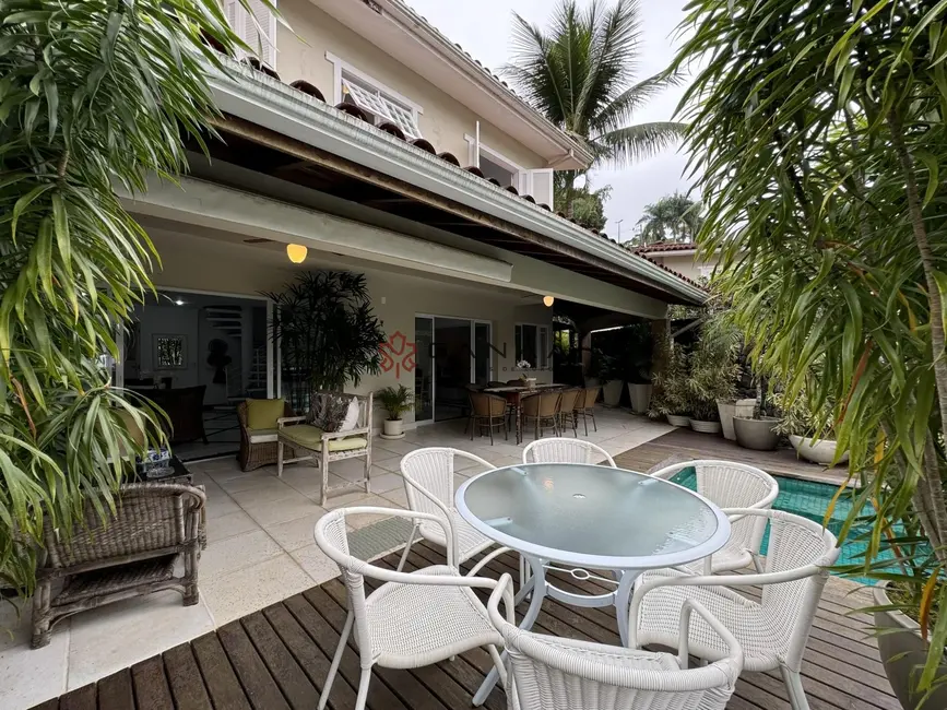 Foto 1 de Casa de Condomínio com 5 quartos à venda, 400m2 em Frade (Cunhambebe), Angra Dos Reis - RJ