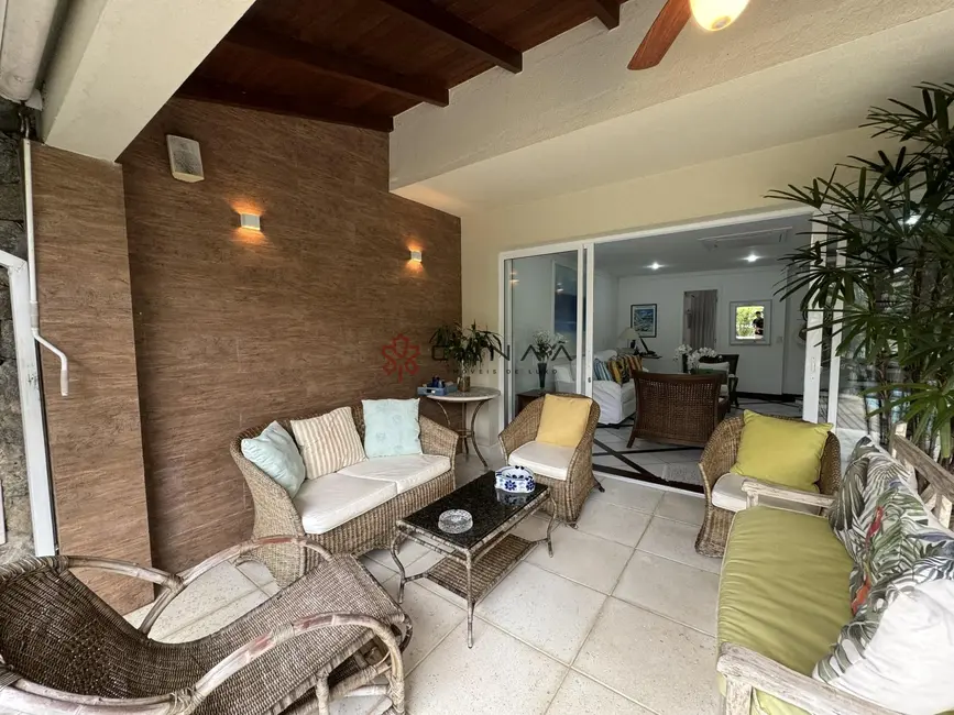 Foto 9 de Casa de Condomínio com 5 quartos à venda, 400m2 em Frade (Cunhambebe), Angra Dos Reis - RJ