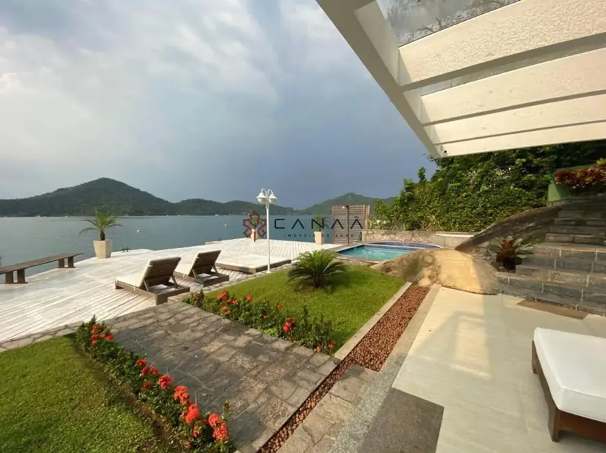 Casa de Condomínio com 6 quartos à venda, 450m2 em Vila Velha, Angra Dos Reis - RJ - imagem 7 Foto 7 de Casa de Condomínio com 6 quartos à venda, 450m2 em Vila Velha, Angra Dos Reis - RJ