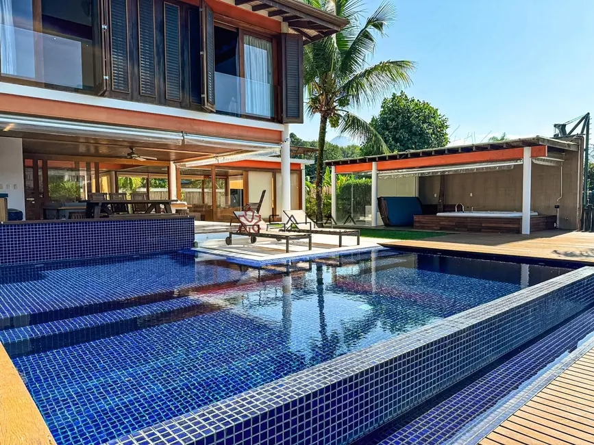 Casa de Condomínio com 4 quartos para alugar, 600m2 em Frade (Cunhambebe), Angra Dos Reis - RJ - imagem 9 Foto 9 de Casa de Condomínio com 4 quartos para alugar, 600m2 em Frade (Cunhambebe), Angra Dos Reis - RJ