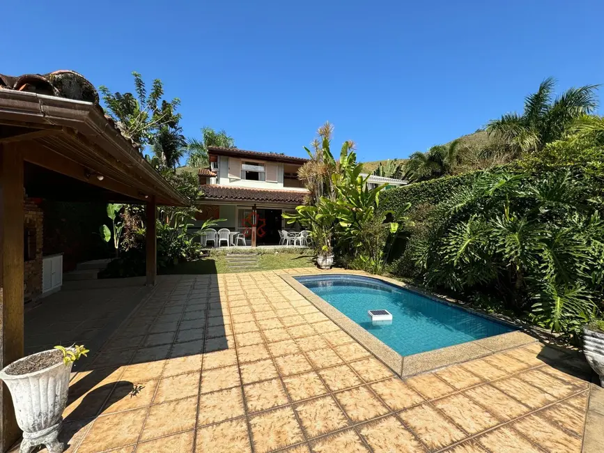 Foto 3 de Casa de Condomínio com 3 quartos à venda, 400m2 em Frade (Cunhambebe), Angra Dos Reis - RJ