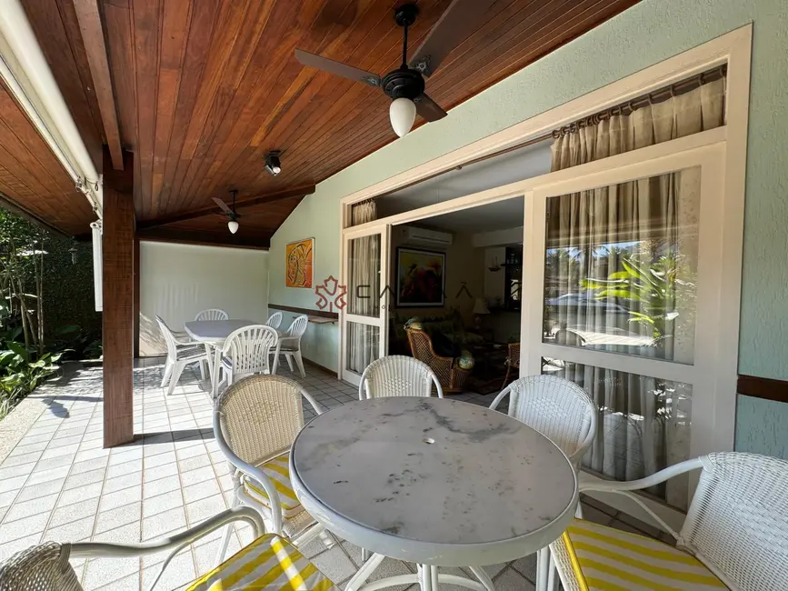 Foto 6 de Casa de Condomínio com 3 quartos à venda, 400m2 em Frade (Cunhambebe), Angra Dos Reis - RJ