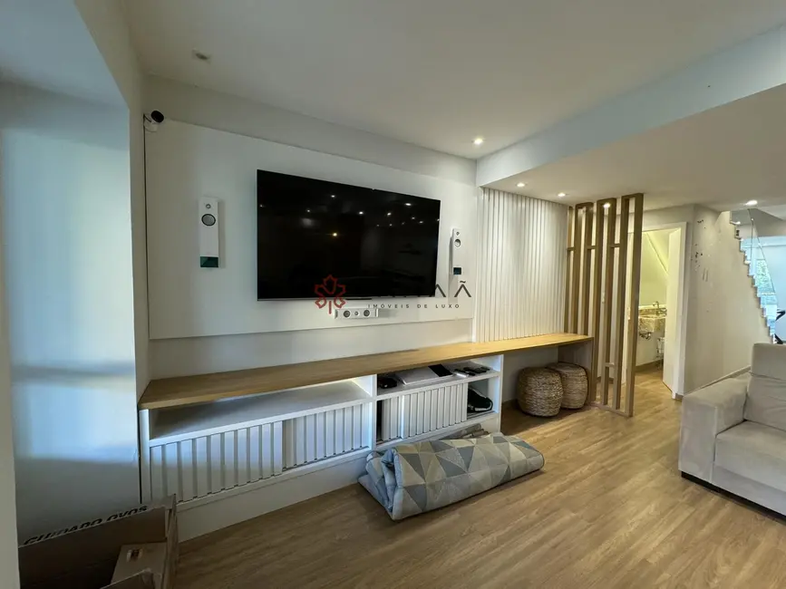 Foto 9 de Casa de Condomínio com 6 quartos à venda, 160m2 em Portogalo, Angra Dos Reis - RJ