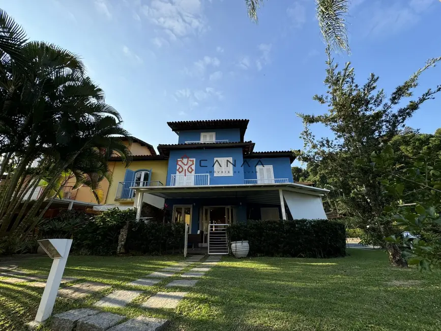 Foto 1 de Casa de Condomínio com 6 quartos à venda, 160m2 em Portogalo, Angra Dos Reis - RJ