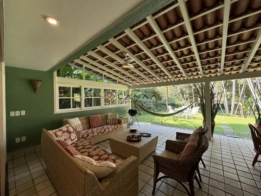 Casa de Condomínio com 4 quartos para alugar, 300m2 em Mombaça, Angra Dos Reis - RJ - imagem 2 Foto 2 de Casa de Condomínio com 4 quartos para alugar, 300m2 em Mombaça, Angra Dos Reis - RJ