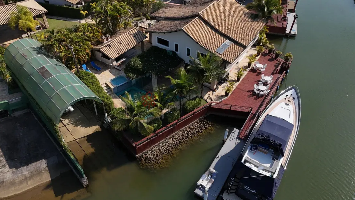 Foto 4 de Casa de Condomínio com 5 quartos à venda, 1200m2 em Bracuí (Cunhambebe), Angra Dos Reis - RJ