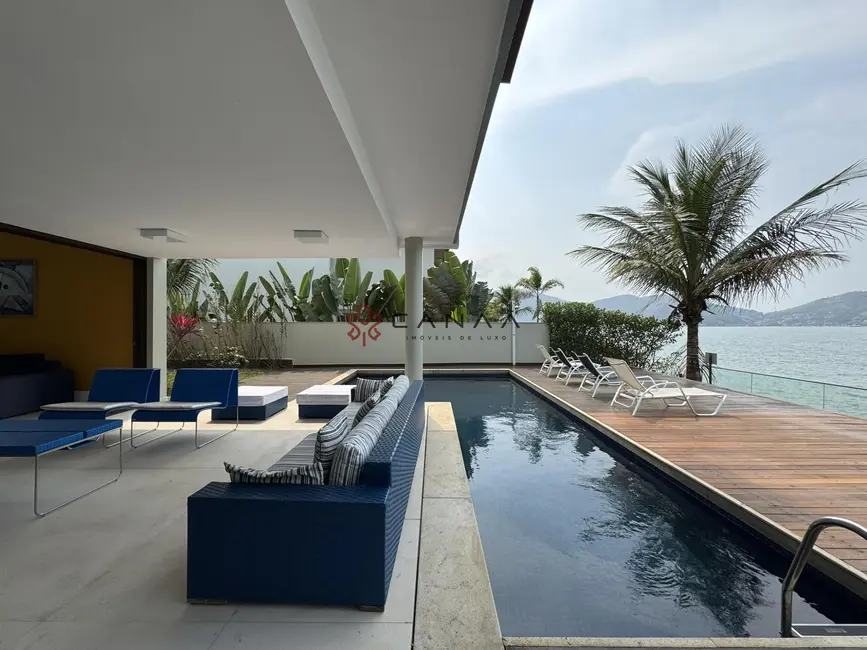 Casa de Condomínio com 6 quartos para alugar, 500m2 em Mangaratiba - RJ - imagem 2 Foto 2 de Casa de Condomínio com 6 quartos para alugar, 500m2 em Mangaratiba - RJ