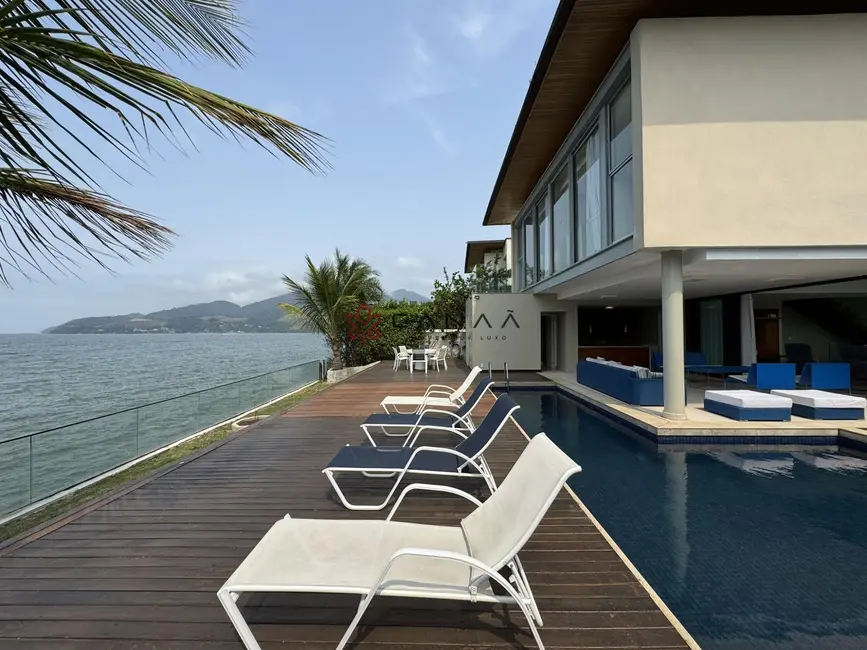 Casa de Condomínio com 6 quartos para alugar, 500m2 em Mangaratiba - RJ - imagem 1 Foto 1 de Casa de Condomínio com 6 quartos para alugar, 500m2 em Mangaratiba - RJ