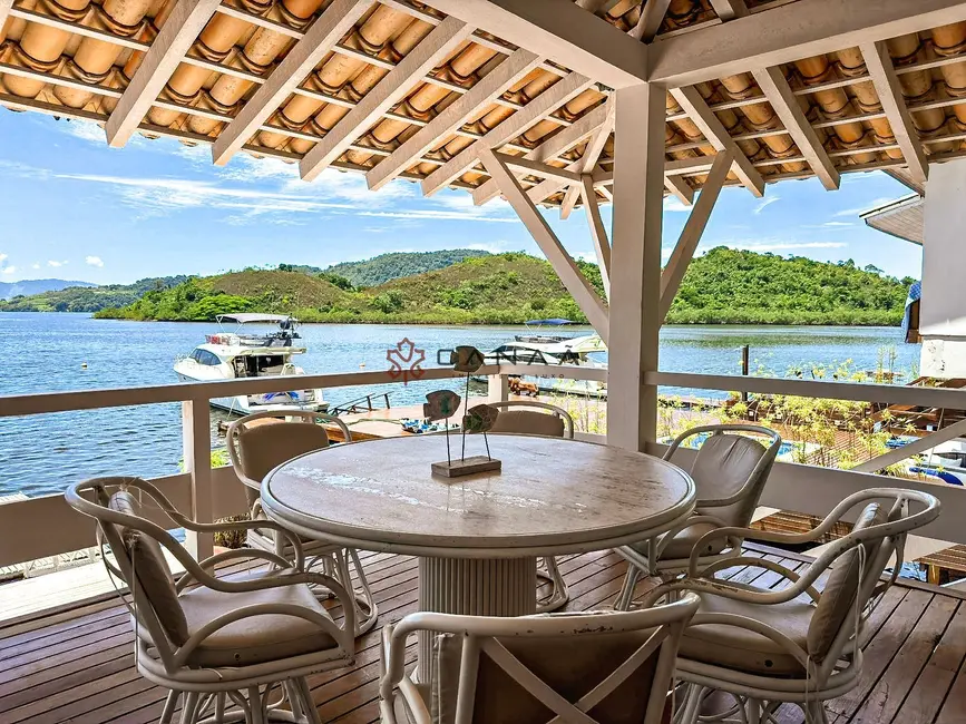 Foto 3 de Casa de Condomínio com 4 quartos à venda, 400m2 em Itanema (Cunhambebe), Angra Dos Reis - RJ