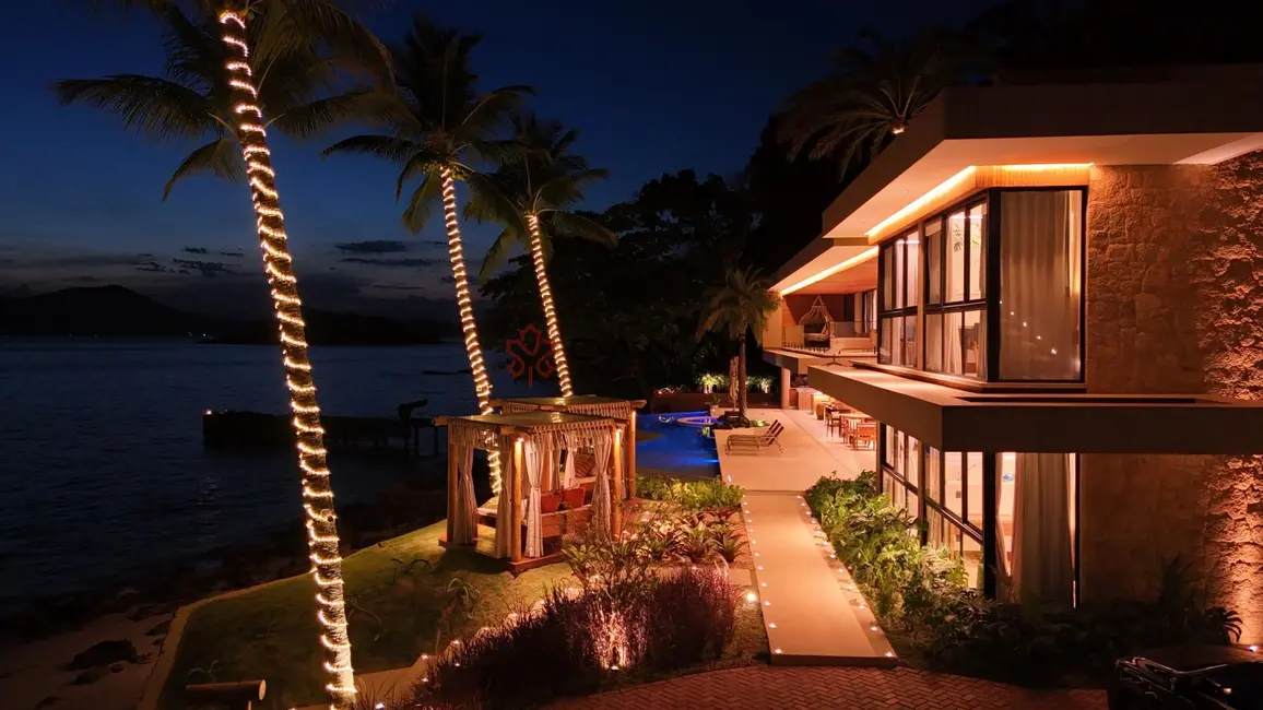Foto 4 de Casa de Condomínio com 6 quartos à venda, 1300m2 em Mombaça, Angra Dos Reis - RJ