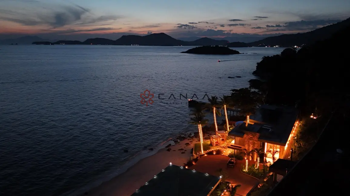 Foto 3 de Casa de Condomínio com 6 quartos à venda, 1300m2 em Mombaça, Angra Dos Reis - RJ