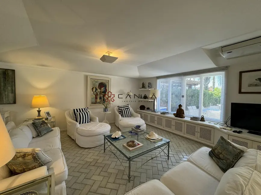 Foto 8 de Casa de Condomínio com 5 quartos à venda, 400m2 em Frade (Cunhambebe), Angra Dos Reis - RJ