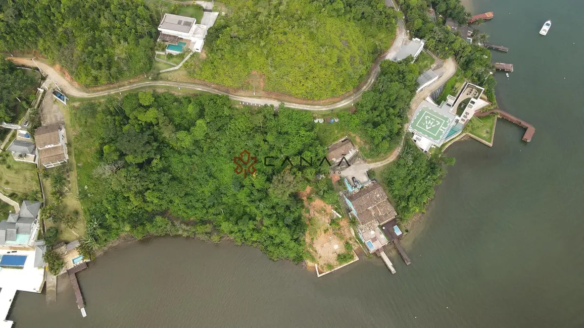 Foto 2 de Terreno / Lote à venda, 1701m2 em Bracuí (Cunhambebe), Angra Dos Reis - RJ