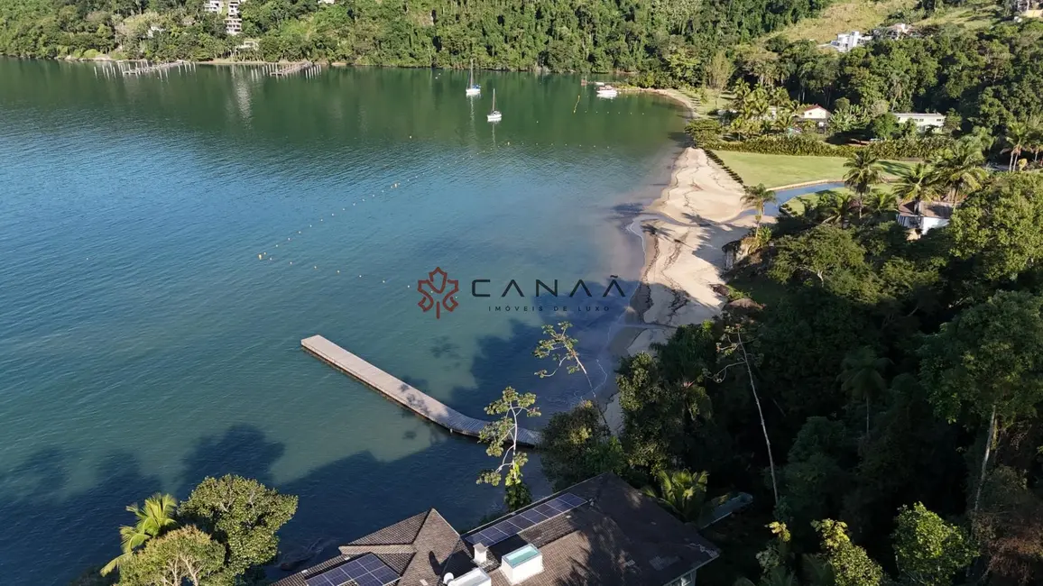 Casa com 6 quartos para alugar, 1000m2 em Piraquara (Cunhambebe), Angra Dos Reis - RJ - imagem 8 Foto 8 de Casa com 6 quartos para alugar, 1000m2 em Piraquara (Cunhambebe), Angra Dos Reis - RJ