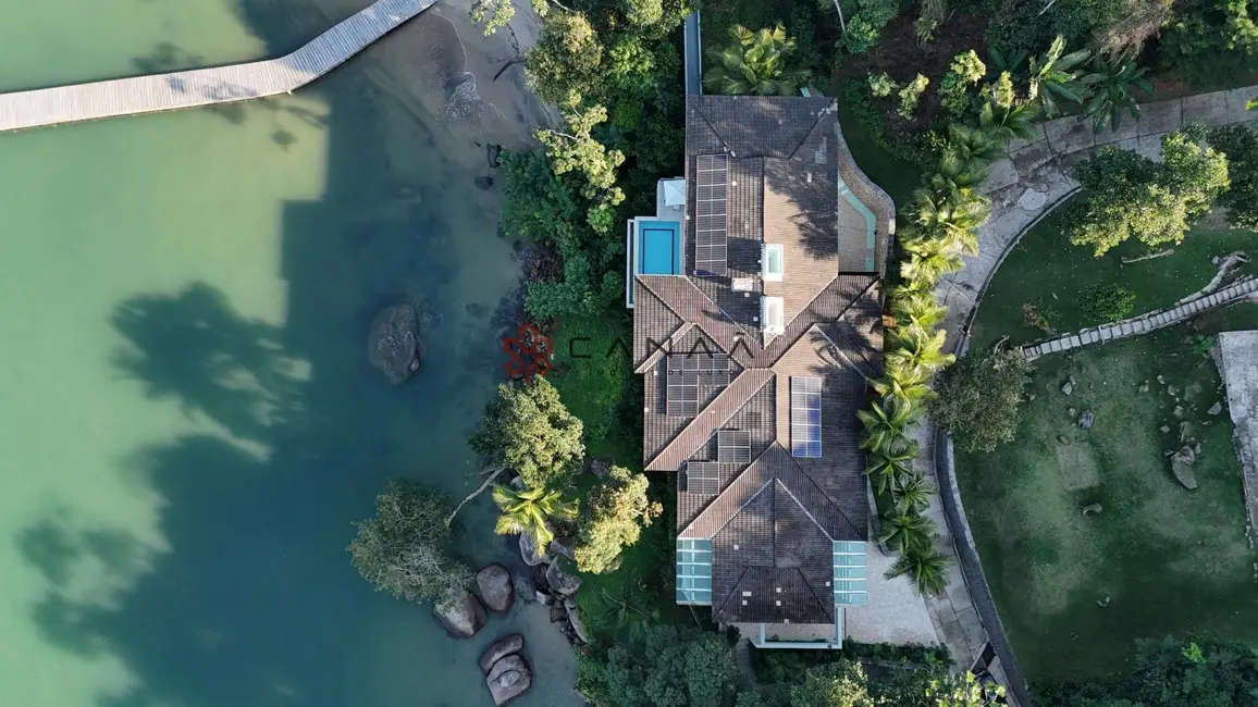 Casa com 6 quartos para alugar, 1000m2 em Piraquara (Cunhambebe), Angra Dos Reis - RJ - imagem 5 Foto 5 de Casa com 6 quartos para alugar, 1000m2 em Piraquara (Cunhambebe), Angra Dos Reis - RJ