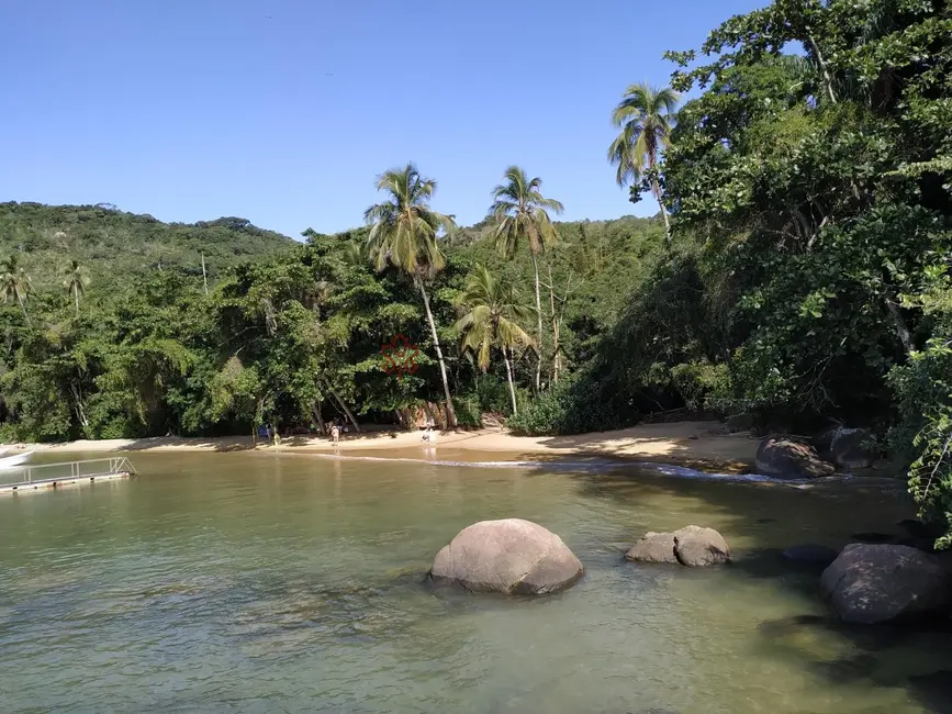 Foto 1 de Terreno / Lote à venda, 68250m2 em Angra Dos Reis - RJ