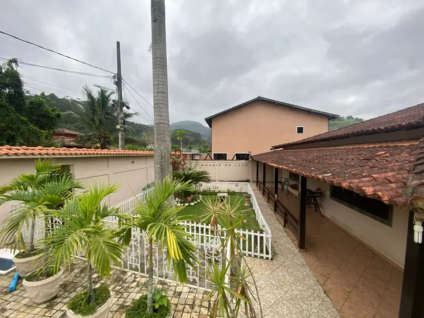 Foto 7 de Casa com 7 quartos à venda, 400m2 em Pontal (Cunhambebe), Angra Dos Reis - RJ