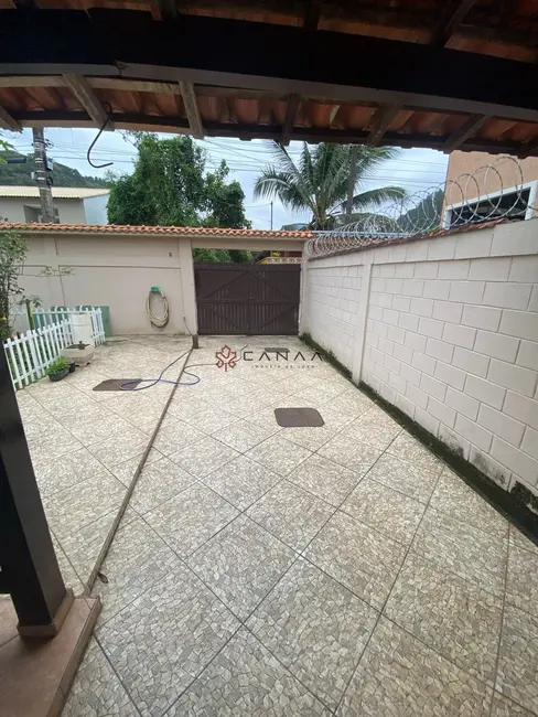 Foto 3 de Casa com 7 quartos à venda, 400m2 em Pontal (Cunhambebe), Angra Dos Reis - RJ