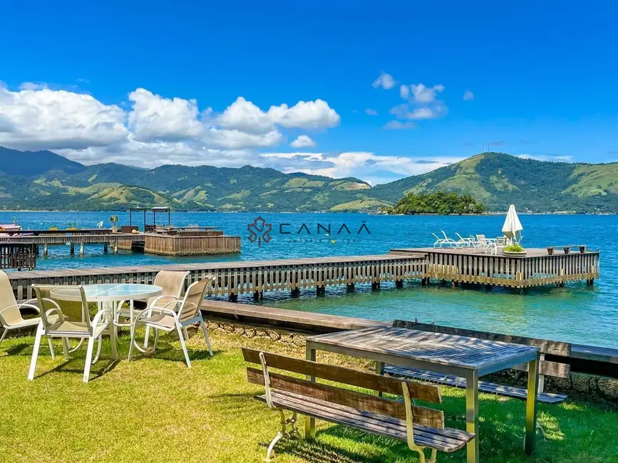 Foto 2 de Casa com 8 quartos à venda, 500m2 em Mombaça, Angra Dos Reis - RJ